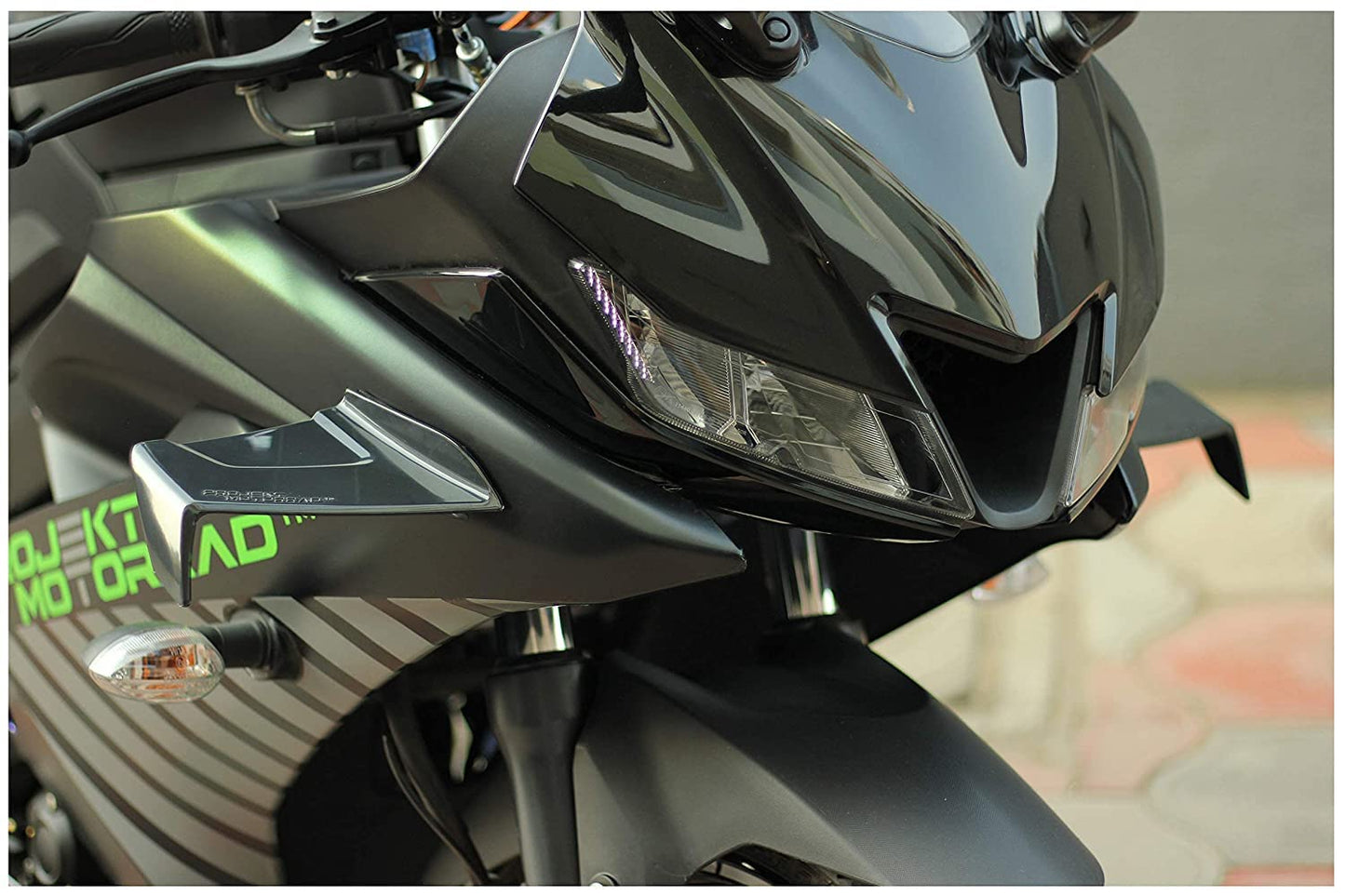 Vagary Combo of Black Winglet with Bike Side Wings for Yamaha R15 V4/ R15 M