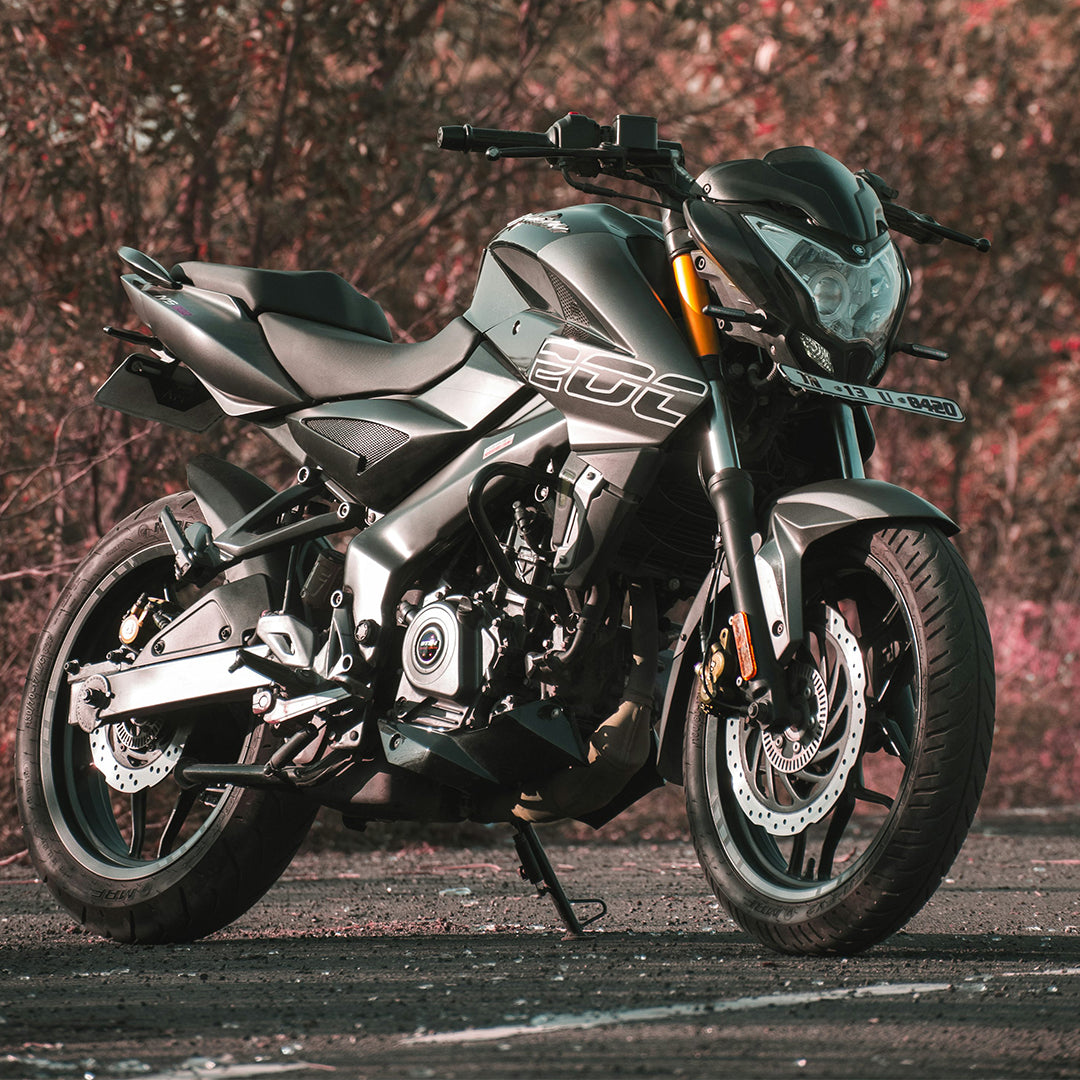 PULSAR NS 200