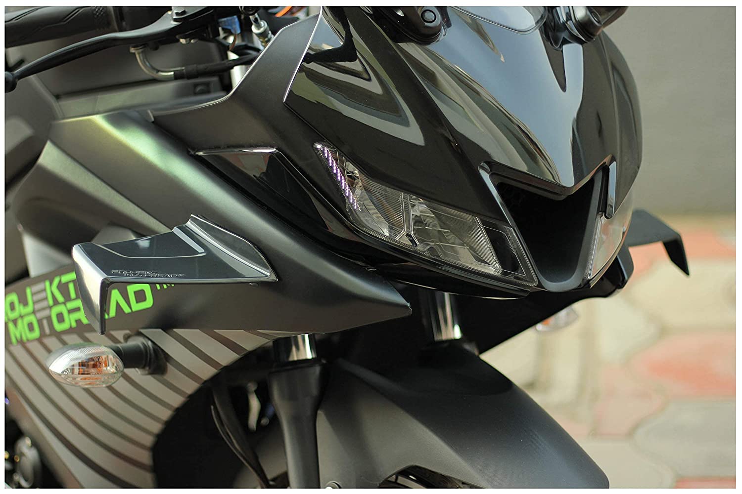 Vagary Combo of Black Winglet with Bike Side Wings for Yamaha R15 V4/ R15 M